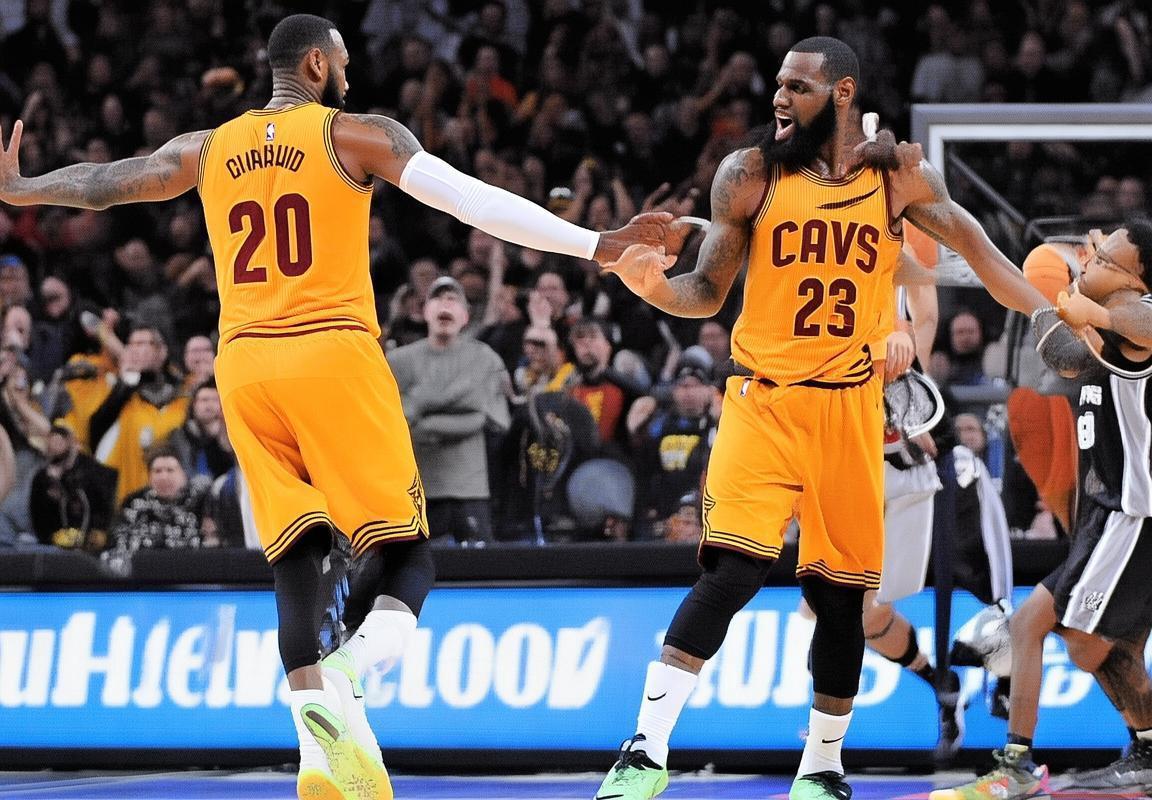 2015年NBA焦点对决：骑士马刺巅峰之战精彩回顾(图1)